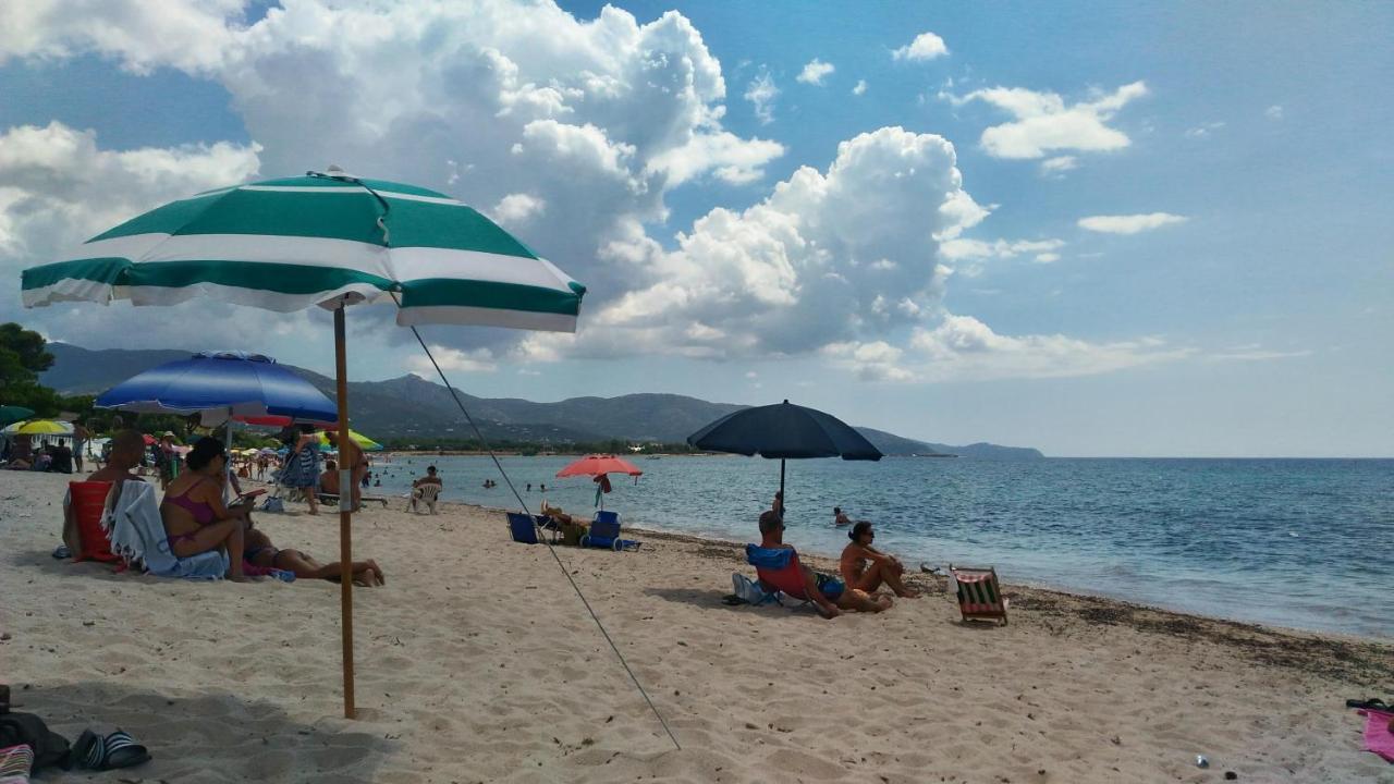 In Front Of The Beach - La Terrazza Sul Mare ฟลูมินิ ดิ กวาร์ตู ภายนอก รูปภาพ